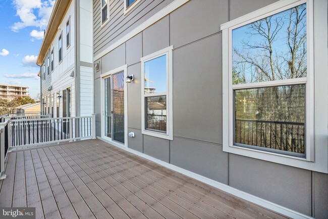 Building Photo - 6236 Folly Ln