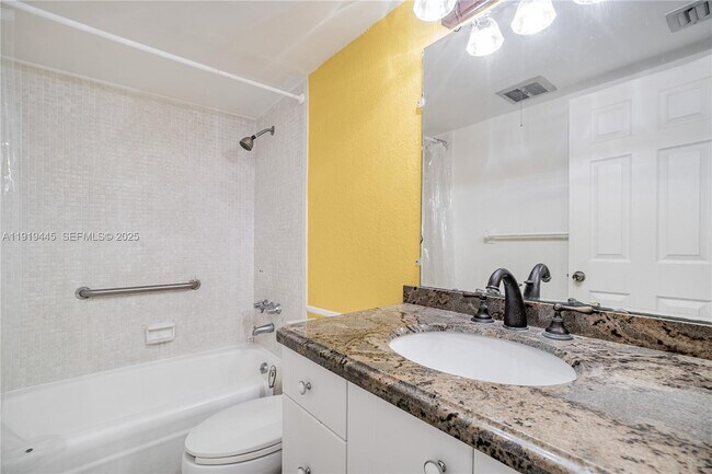 Building Photo - 5800 Margate Blvd