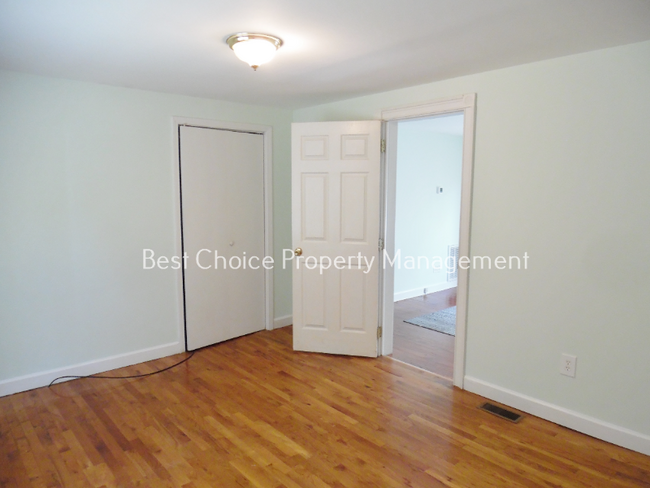 Building Photo - 3931 Locust Hill Rd