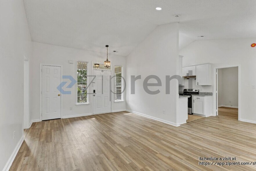 Building Photo - 4711 Avalon Forest Ln