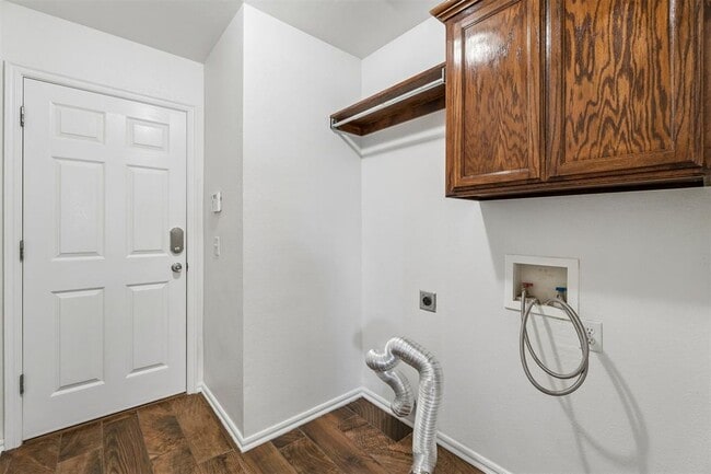 Building Photo - 15921 Katie Ridge Dr