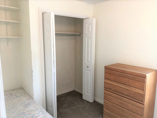 Building Photo - 34 E 700 N