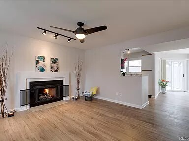 Building Photo - 542 Steele St