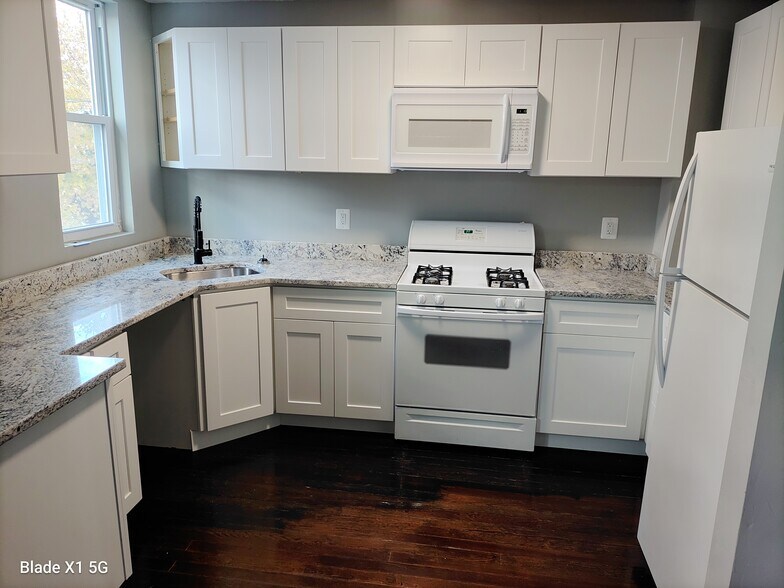 Building Photo - 622 Linnard St