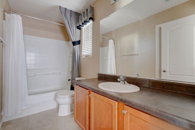 Building Photo - 7765 Floral Fabric Ct