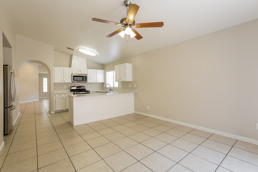 Building Photo - 6568 Duck Hill Springs Dr
