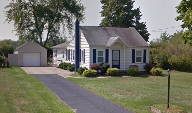 Building Photo - 209 Stafford Ave