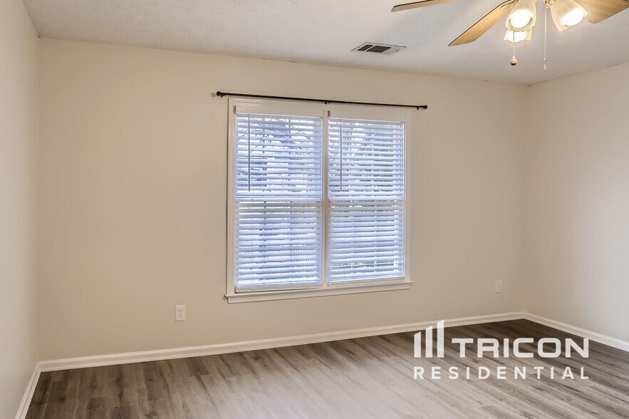 Building Photo - 2760 Springrock Hill Trail