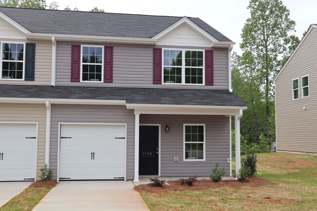 Building Photo - Two bedroom, 2.5 bath townhome in Ridge Creek, Whitsett-MOVE in special!!!