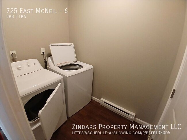 Building Photo - 725 East McNeil-6