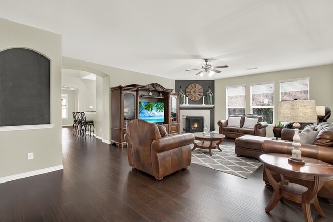 Building Photo - 15314 Hazen Point Dr