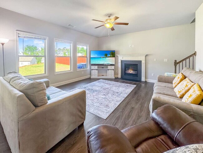 Building Photo - Beautiful 4BR Home in Mundy Mill | Corner Lot | Resort-Style Amenities