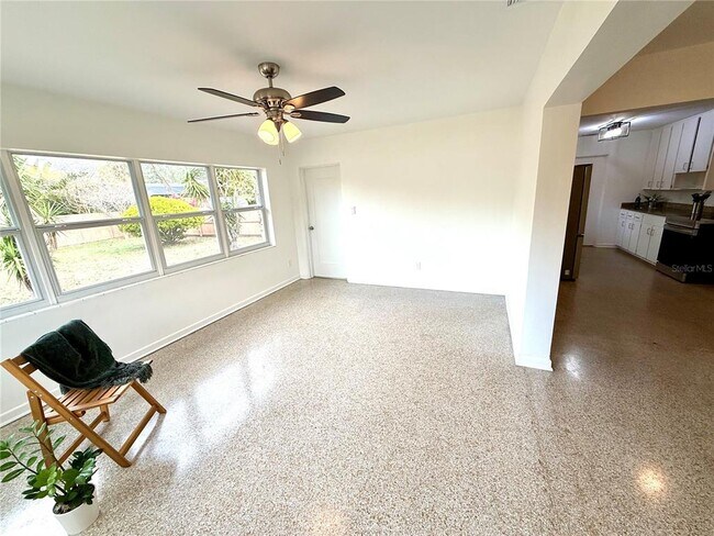 Building Photo - 431 Page St