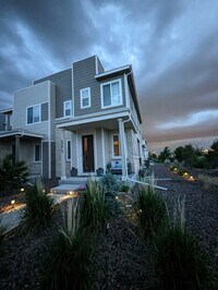 Building Photo - 23613 E 5th Dr