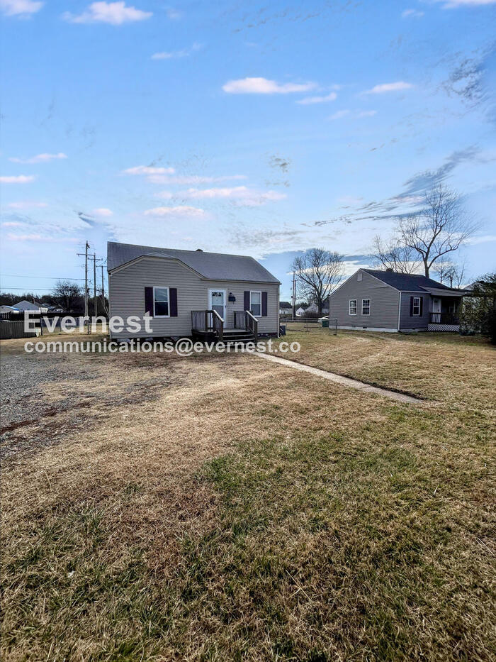 Building Photo - 2919 Creighton Rd