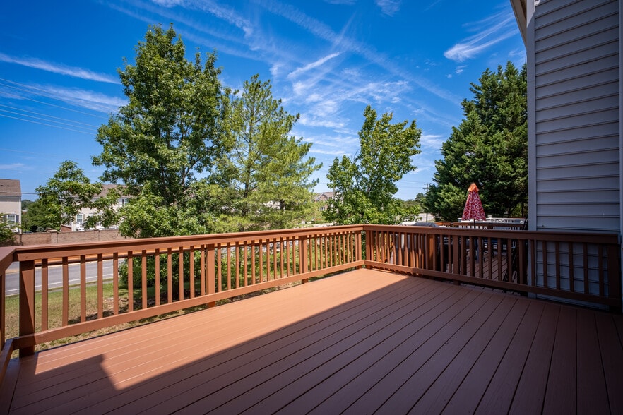second floor deck - 6228 William Edgar Dr