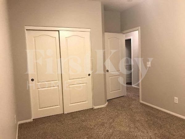 Building Photo - 10828 Avenzano St