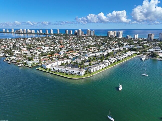 Building Photo - 1030 Sugar Sands Blvd