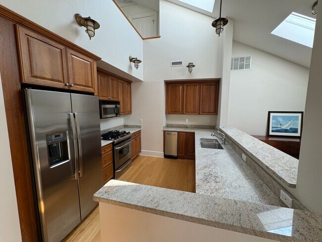 Building Photo - ***NEW TO MARKET*** Penthouse at Marblehead Highlands Condominium