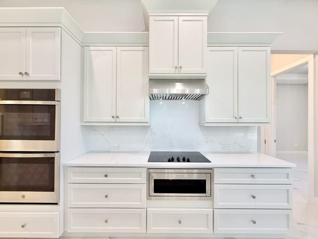 Building Photo - 20 Coxswain Dr