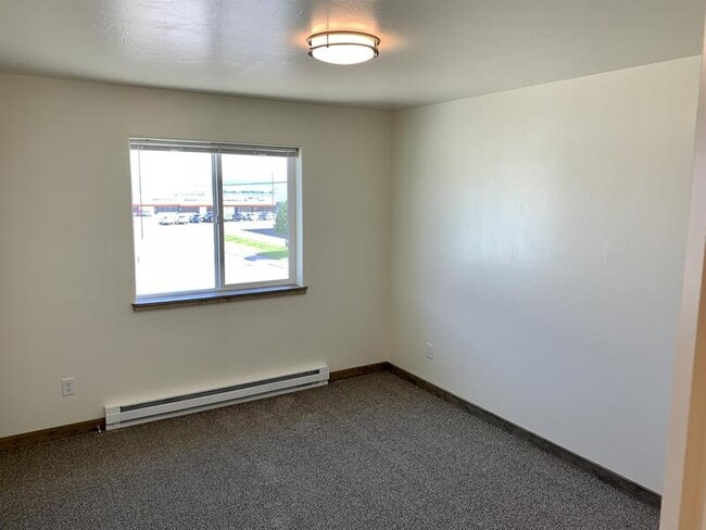 Building Photo - 810 Gibbon St