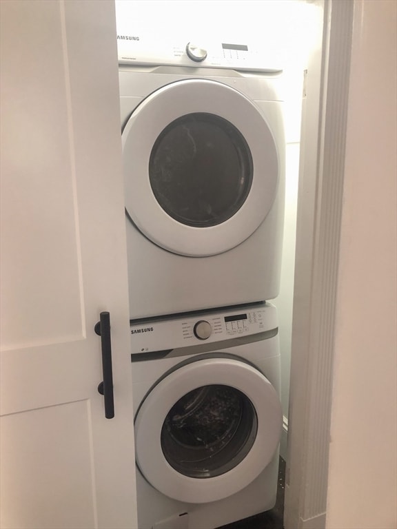 Building Photo - 156 Homes Ave