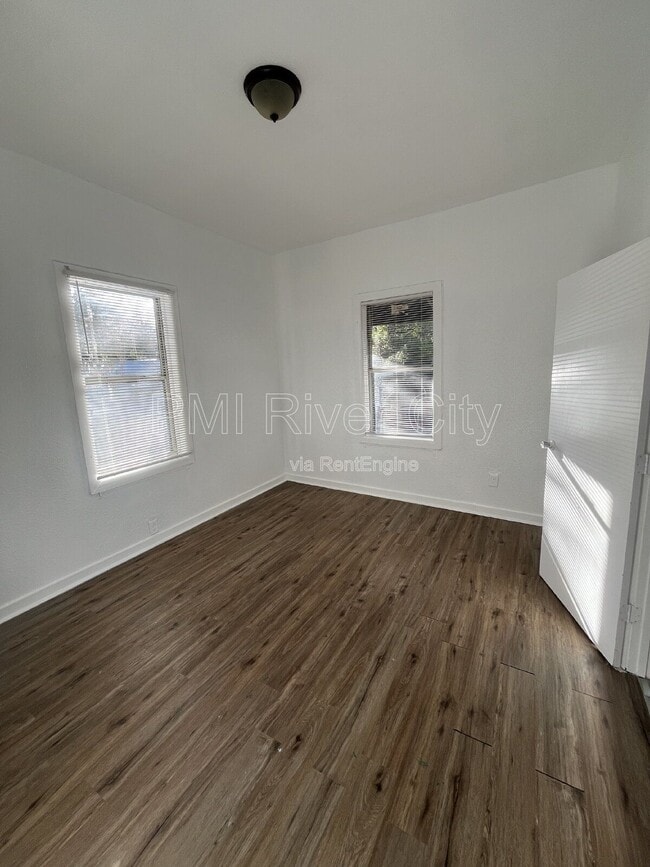 Building Photo - 2581 Orion St