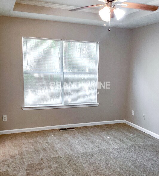 Building Photo - 107 Lake Terrace