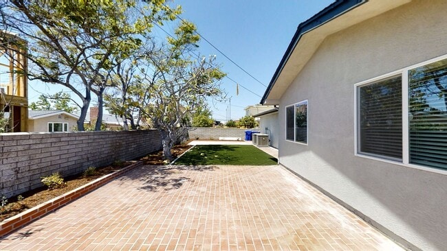 Building Photo - 4BD/2BA, Close to Campus!!