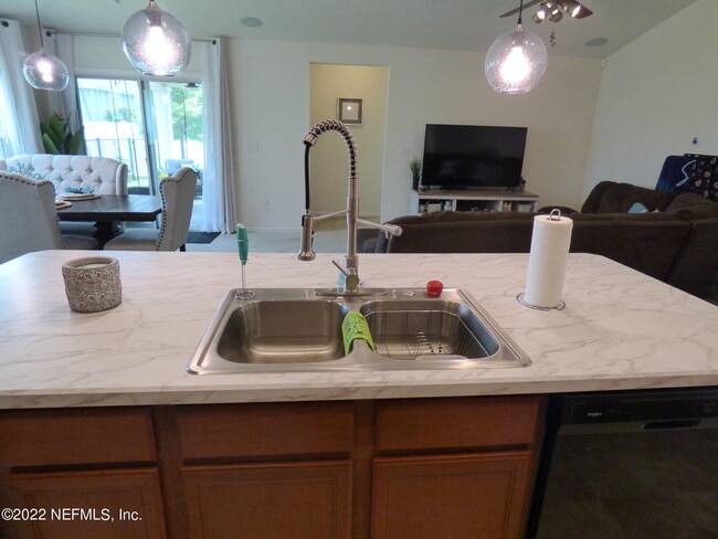 Building Photo - 313 Bluejack Ln