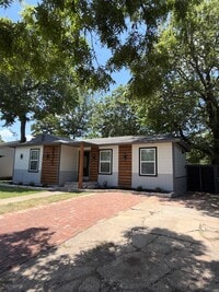 Building Photo - 231 Elm St