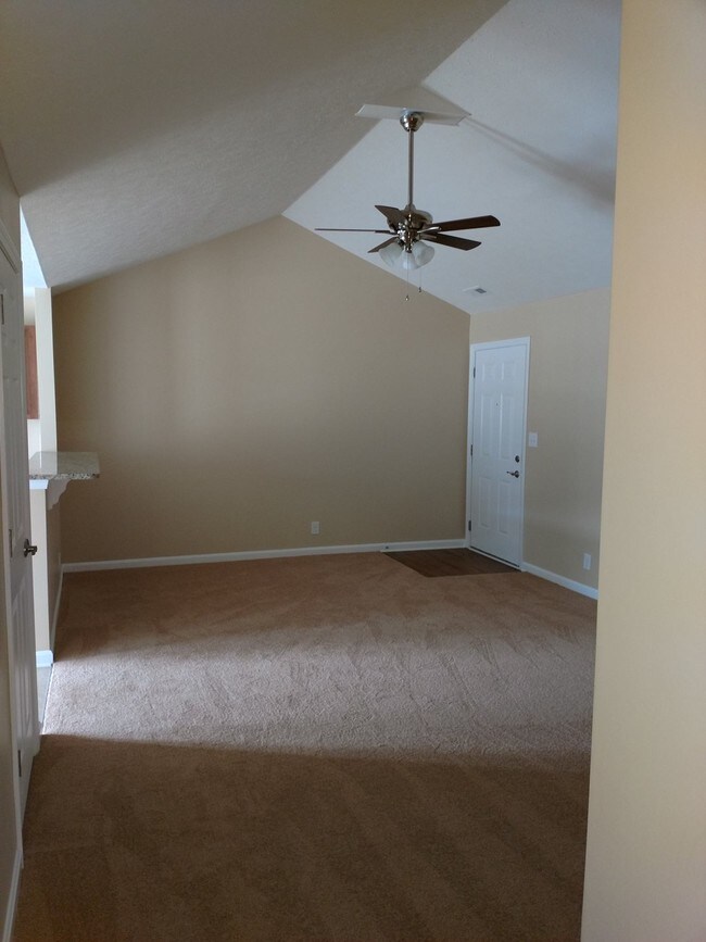 Primary Photo - 11307 Breeze Cir