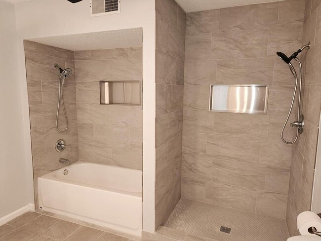 Building Photo - 7188 Pleasant Ridge Rd