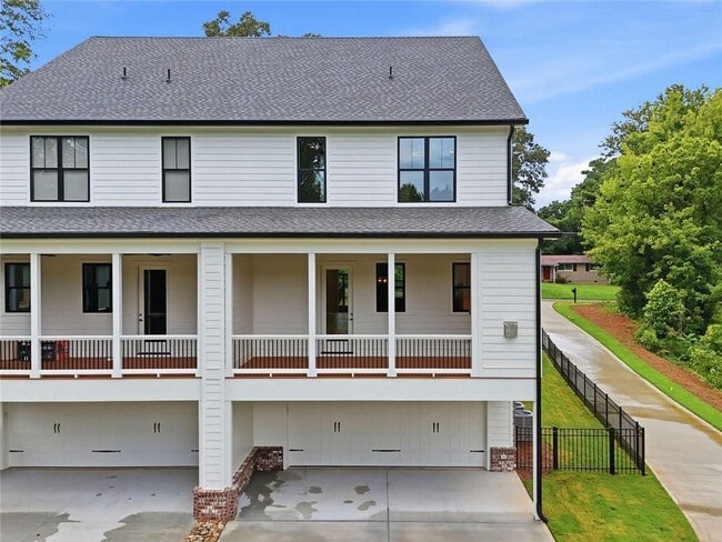 Building Photo - 1396 Old Magnolia Way