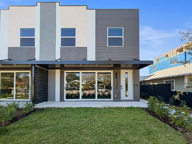 Building Photo - 340 14th St N