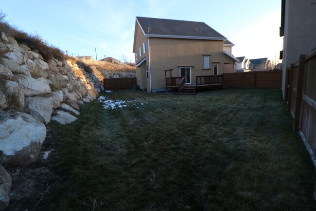 Building Photo - Traverse Mountain Home