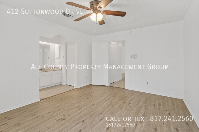 Building Photo - 412 Suttonwood Dr