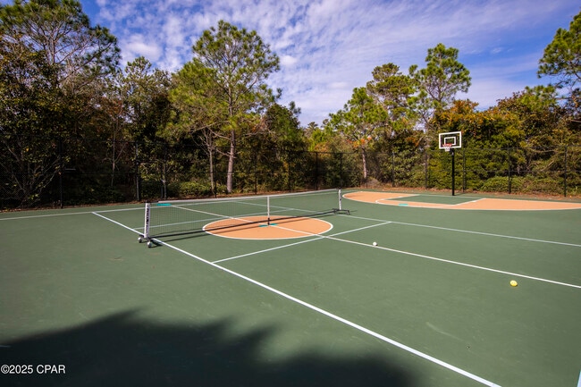 Building Photo - 325 Turtle Cove