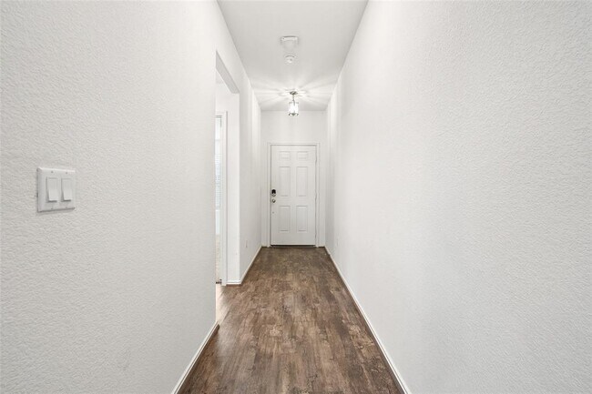 Building Photo - 3808 Ignacio Dr