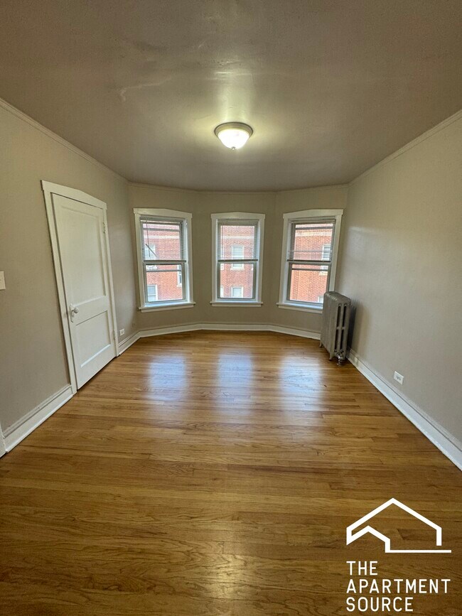 Building Photo - 4027 W Melrose St