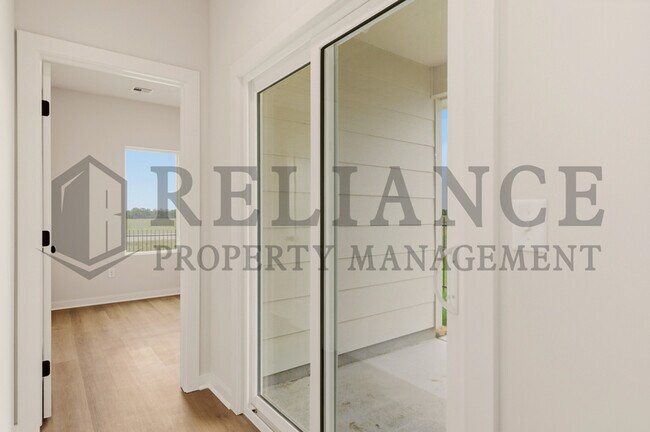 Building Photo - 202 N Gowen St