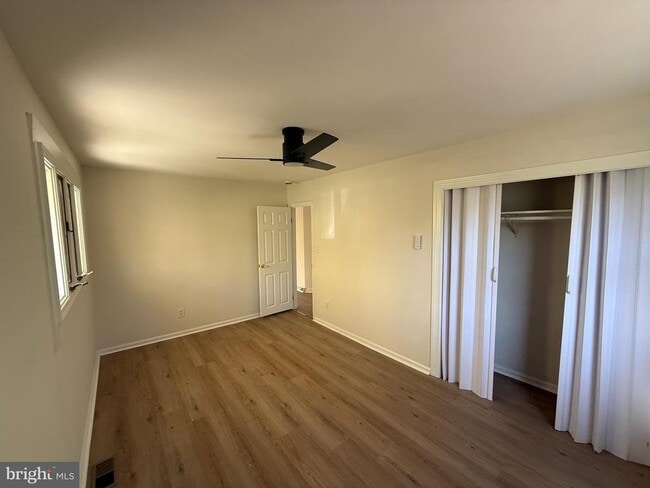 Building Photo - 1452 14th Ave