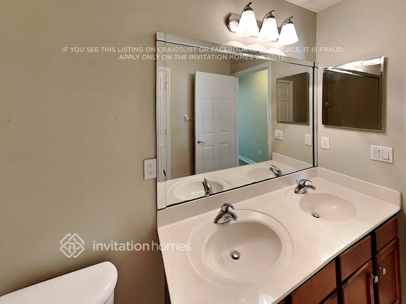 Building Photo - 713 Toria Ln