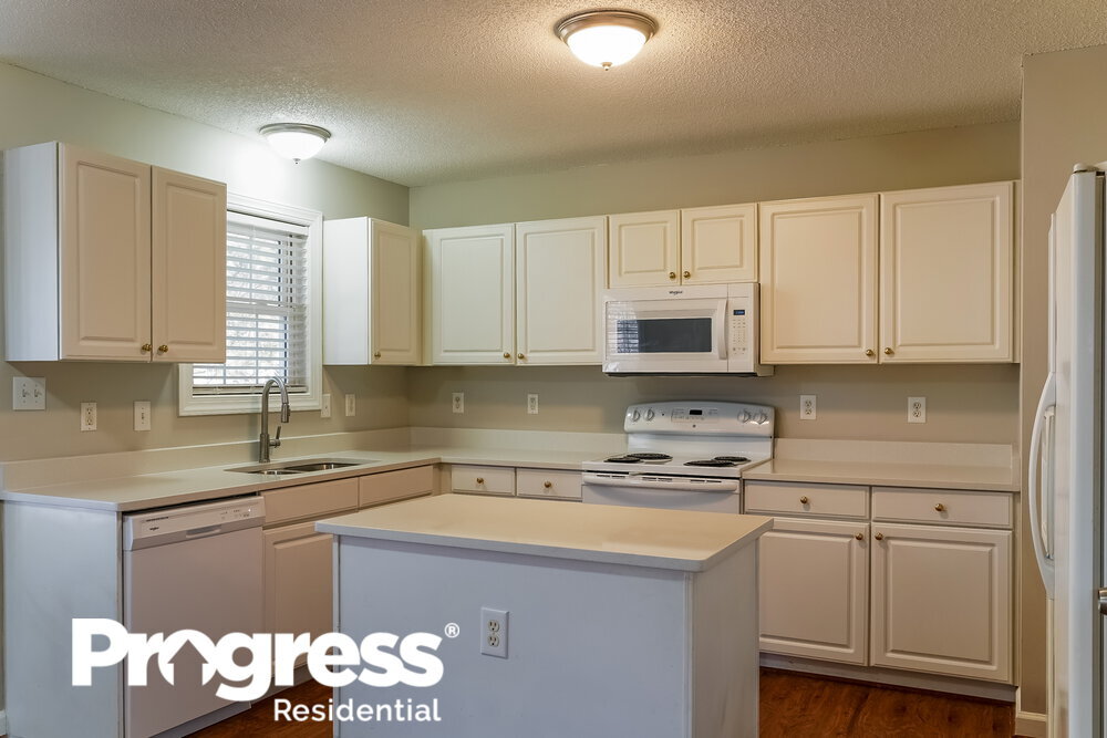 Building Photo - 602 Coventry Dr