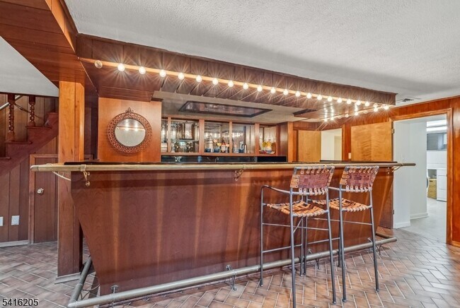 Building Photo - 123 N Wyoming Ave