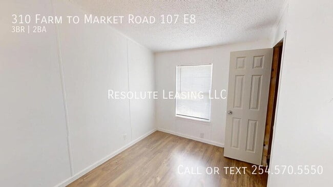 Building Photo - 310 FM107