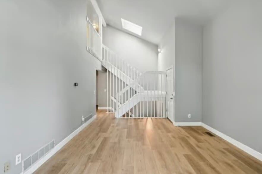 Building Photo - 7595 S Monaco Way