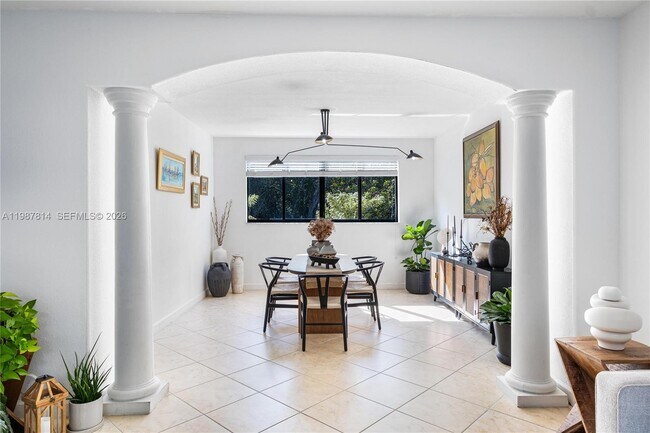 Building Photo - 7726 SW 193rd Ln