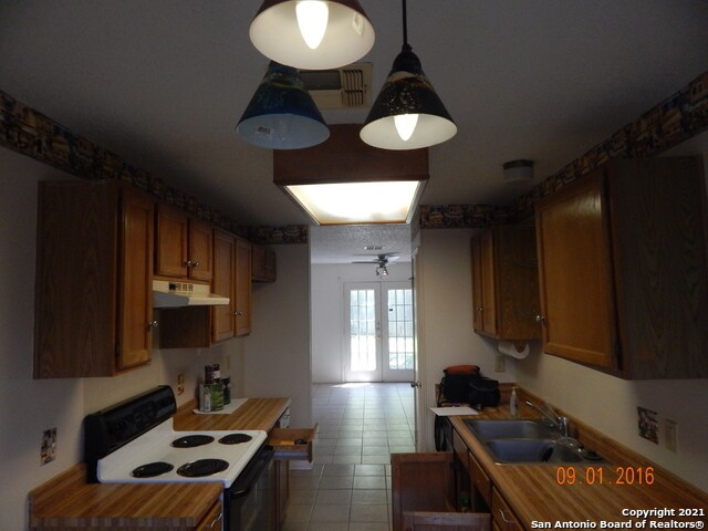 Building Photo - 7706 Bayberry