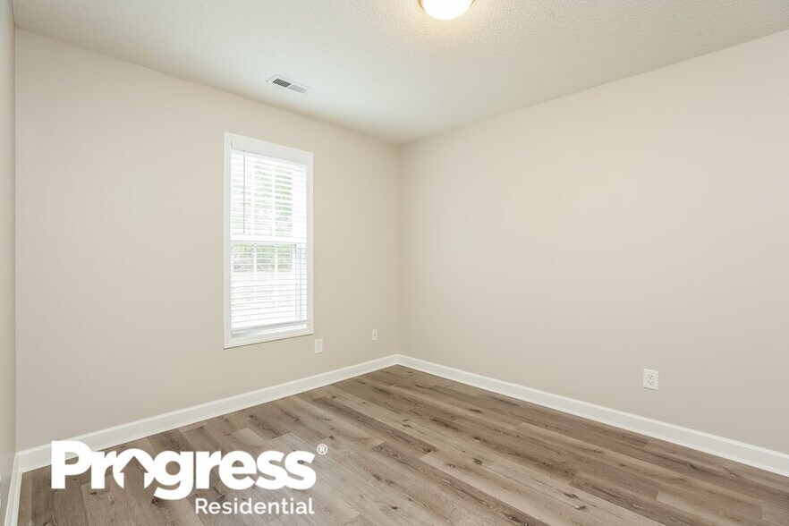 Building Photo - 5640 Tealbrook Dr